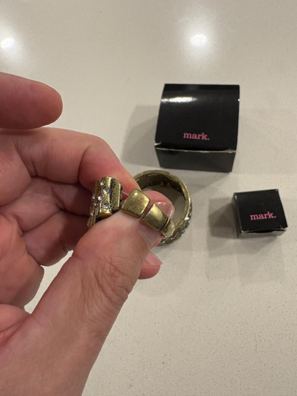 WOMENS GOLD PLATED BRACELET AND RING - Picture 5 of 5